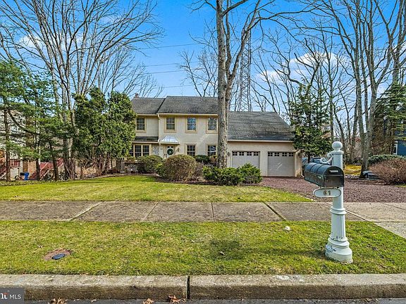 2nd image of 61 Penn Rd