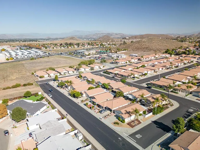 28082 Bavaria Dr — Photo 33