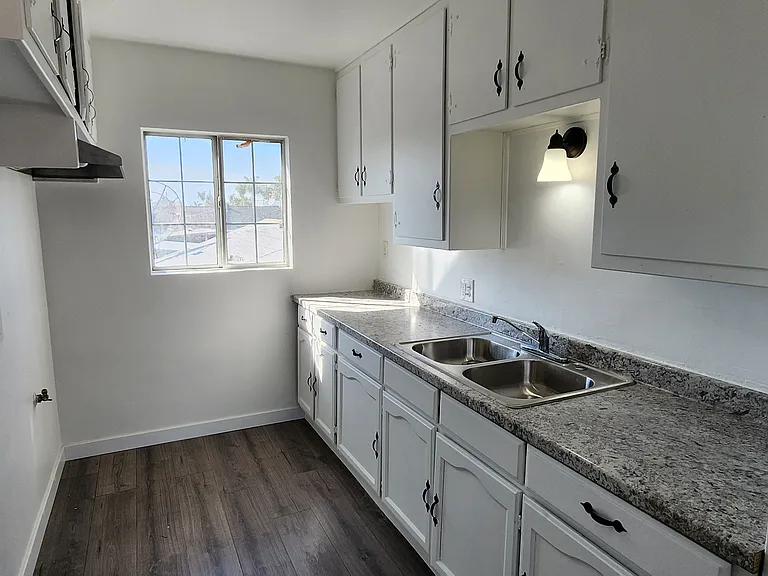 8161 Evergreen Ave #B — Photo 11