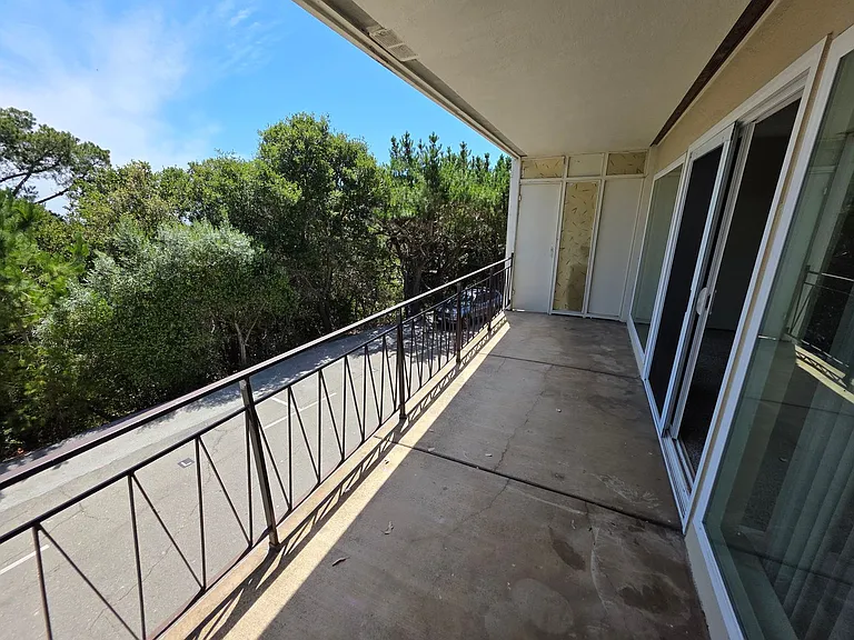 2201-2221 Princeton Dr — Photo 10