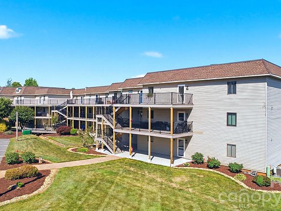 3rd image of 7831 Spinnaker Bay Dr Unit 301
