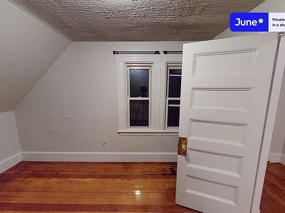 3rd image of 34 Coolidge Rd #D