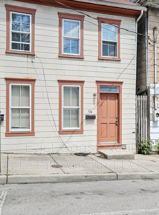 1st image of 134 Bethel St
