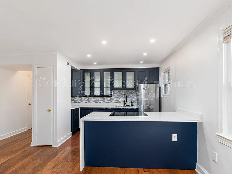 1303 S Walter Reed Dr #201 — Photo 13