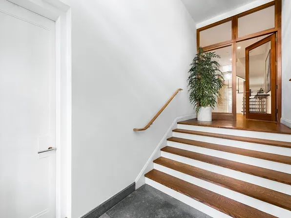 150 Charles Street image 3 of 23