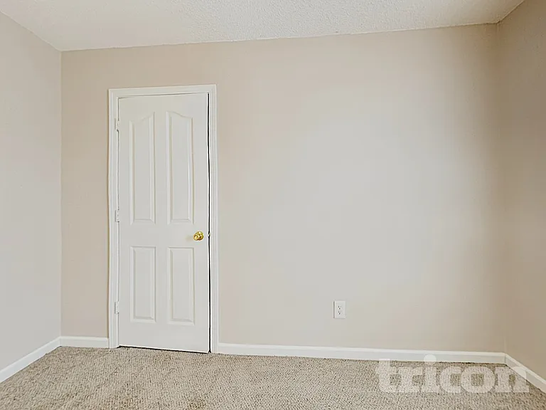 3010 Great Falls Dr — Photo 11
