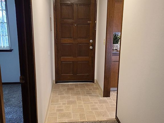 4th image of 3315-3317 W Bismark Ave #1N