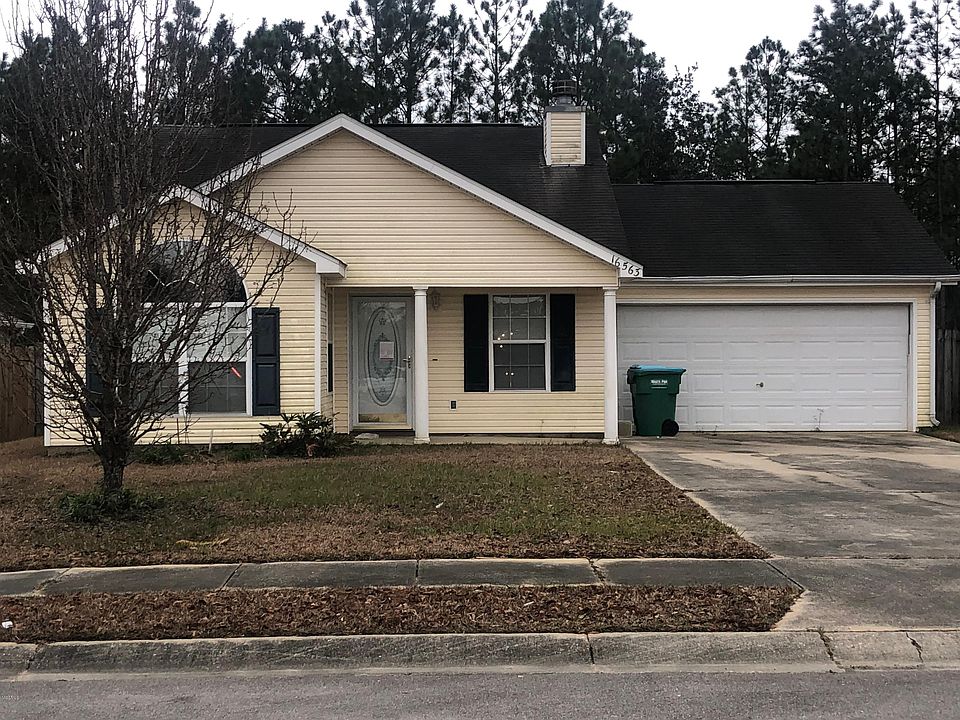 1st image of 16563 Heatherwood Dr