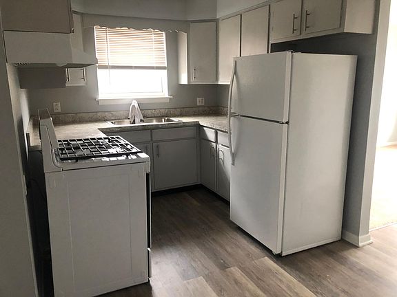 2nd image of 2 Florence Ave #5