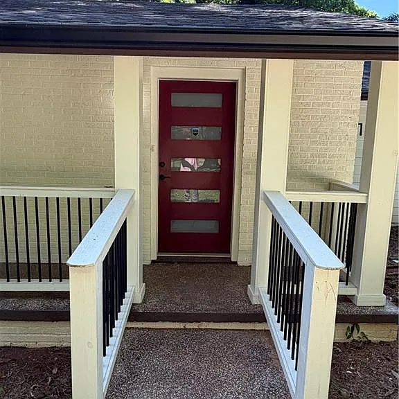 2190 Highview Rd SW — Photo 2