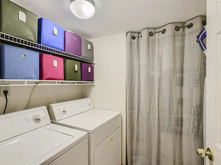 4670 White Rock Cir #4 — Photo 23