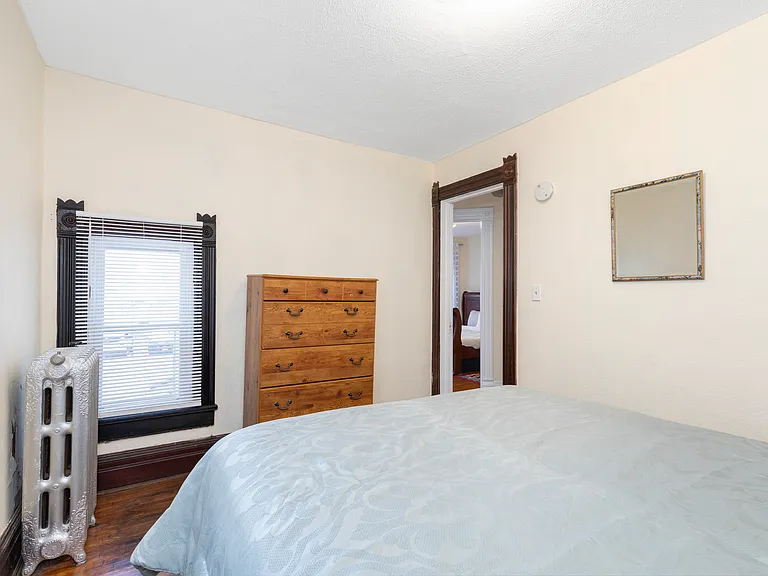 127 Ashworth Pl — Photo 8