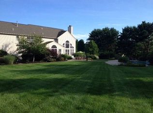 6 Coventry Greene Ln, Pottstown, PA 19465