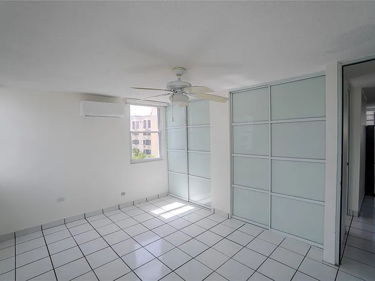 50 Taft #7A — Photo 15