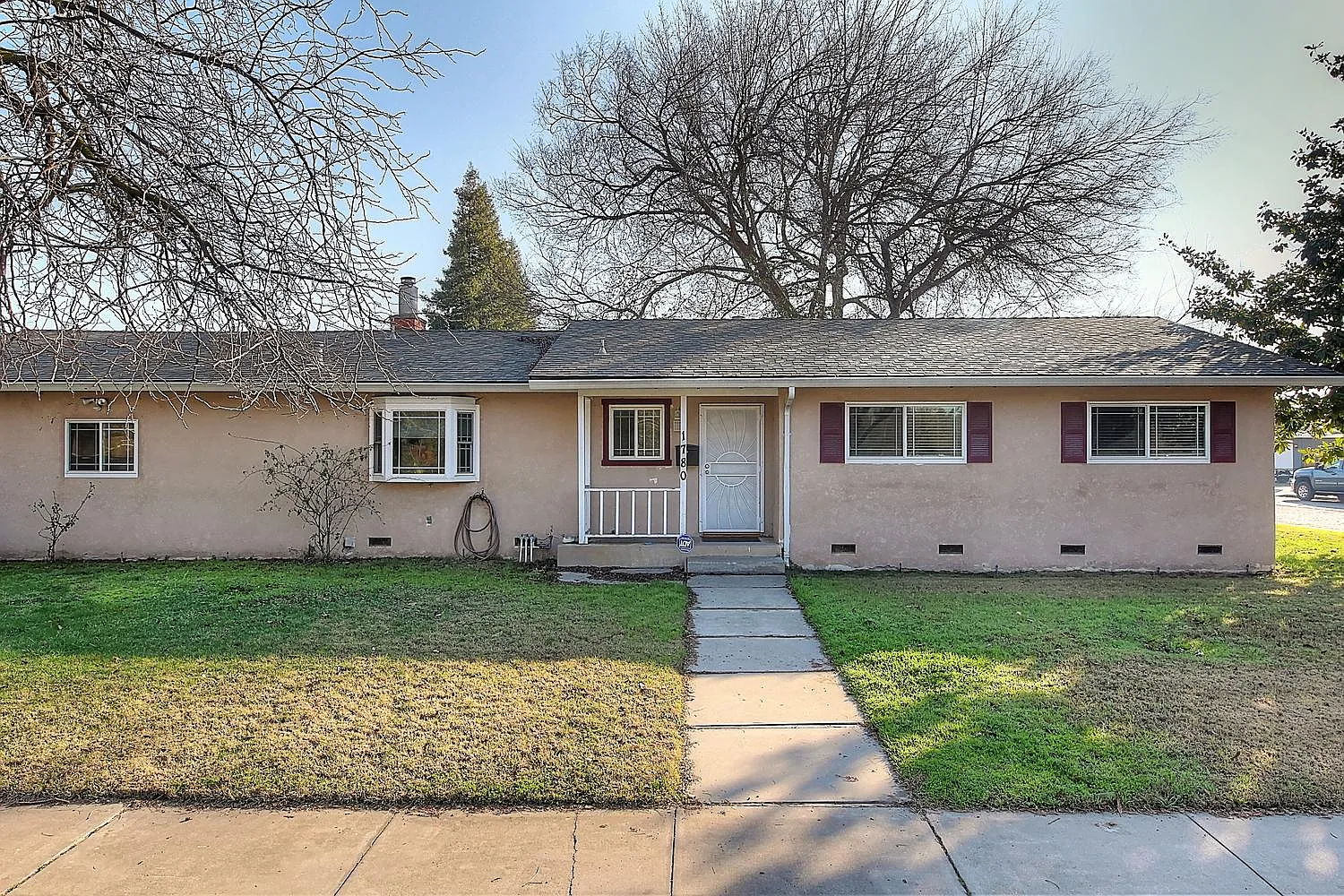 1780 Donnelly Park Dr photo 1