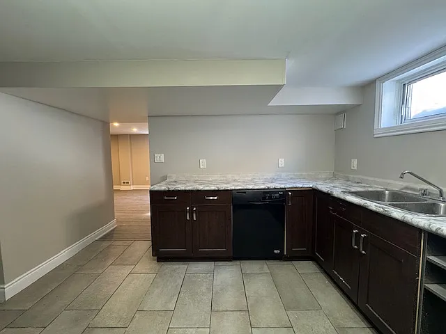 1124 Weber St E #2 — Photo 16