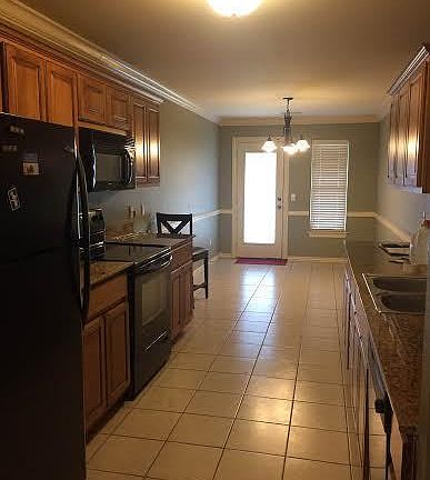 4th image of 838 Oakwood Ct