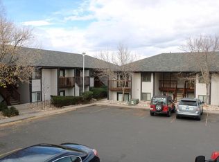 5208 Sunset Dr, Cheyenne, WY 82009
