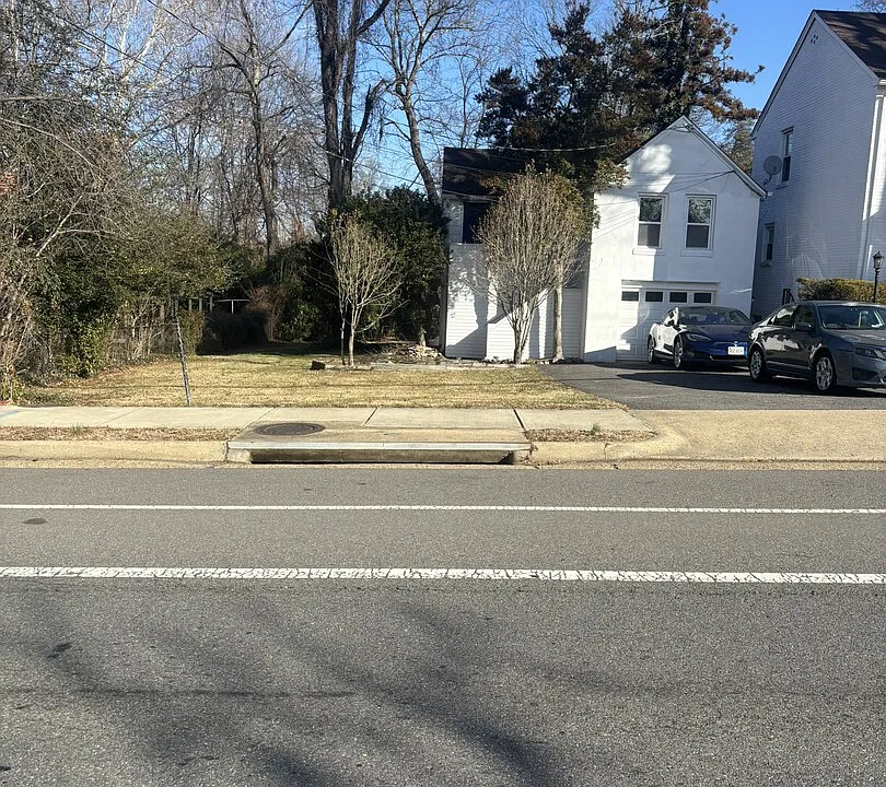 Gallows Rd
