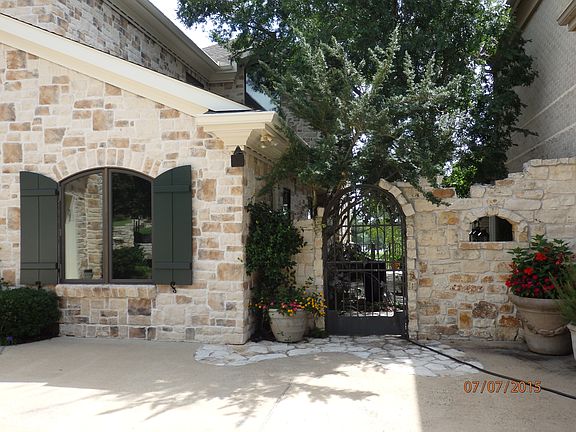 2nd image of 4774 Stonebriar Cir