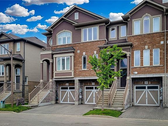 2nd image of 38 Bloom Cres