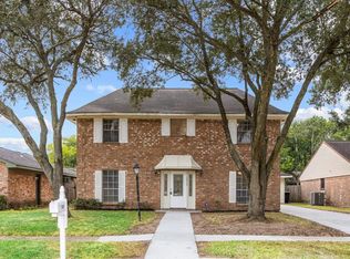 7935 Southmeadow Dr, Houston, TX 77071