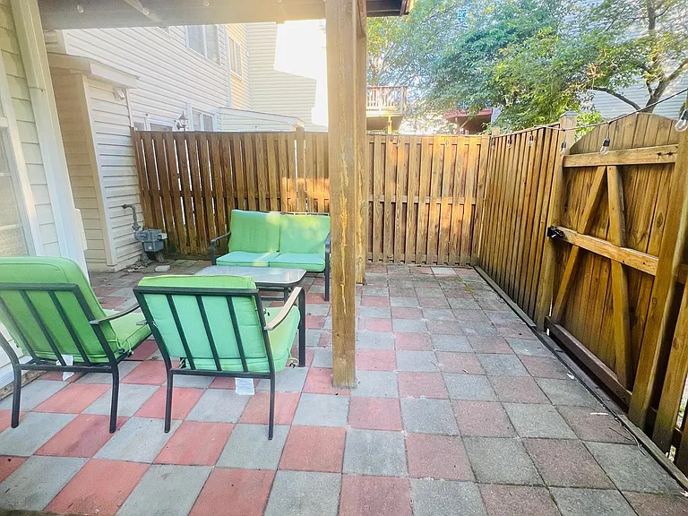 13129 Park Crescent Cir — Photo 16