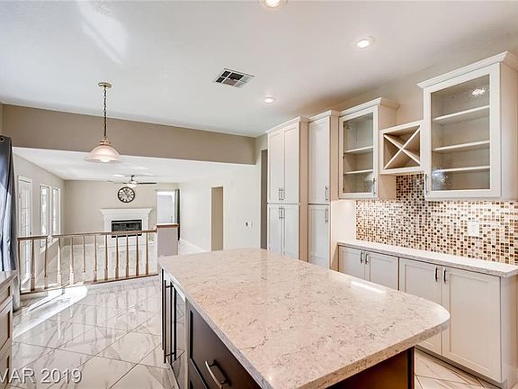 2nd image of 7905 Waterfalls Ave