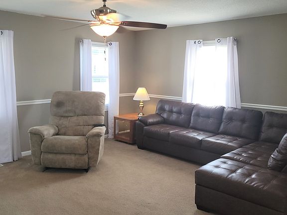 2nd image of 1119 Carolina Ave