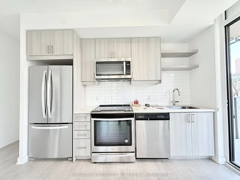 50 Wellesley St E #608 — Photo 4