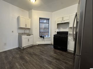 240 Bergen Ave APT 2R, Jersey City, NJ 07305
