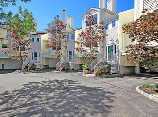 2106 Harvest Ct, Whippany, NJ 07981