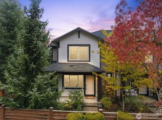 10260 157th Pl NE APT 101, Redmond, WA