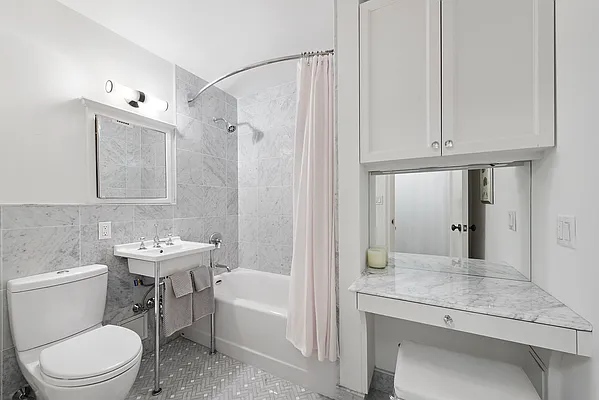 Sold by Douglas Elliman | media 7
