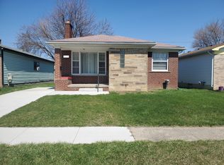 17467 Roseville Blvd, Roseville, MI 48066