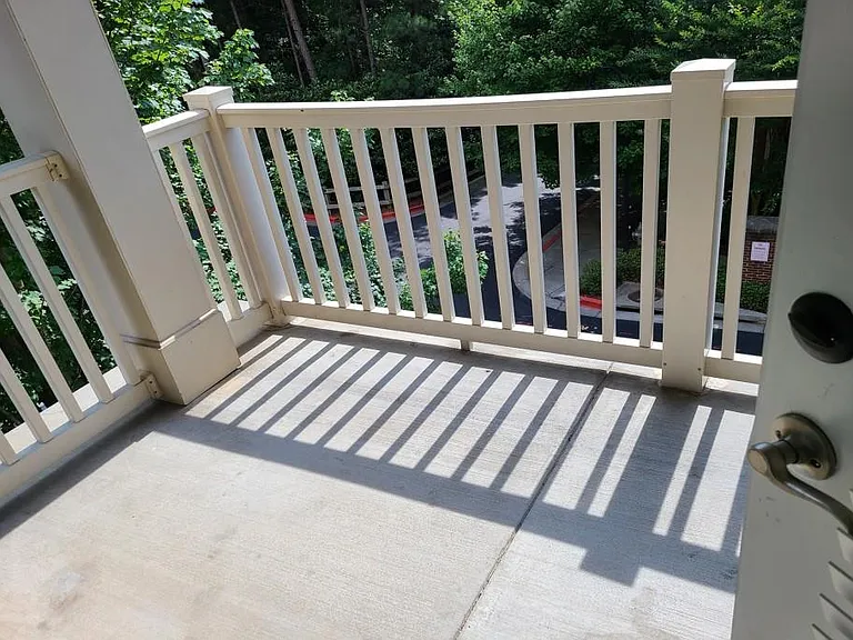 942 Perimeter Walk — Photo 7