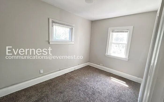 12110 Lenacrave Ave #2 — Photo 21