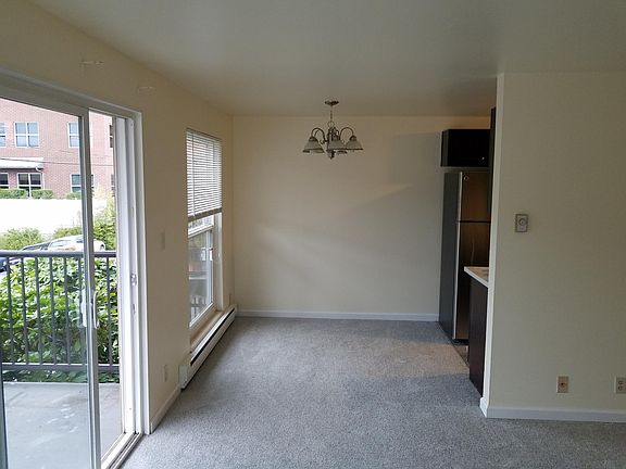 4th image of 2309 Franklin Ave E APT 202