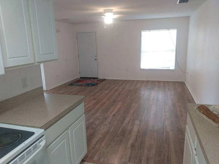 1608 Delaware Ave #1608 — Photo 1