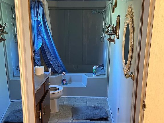 5th image of 1394 Waterfront Dr