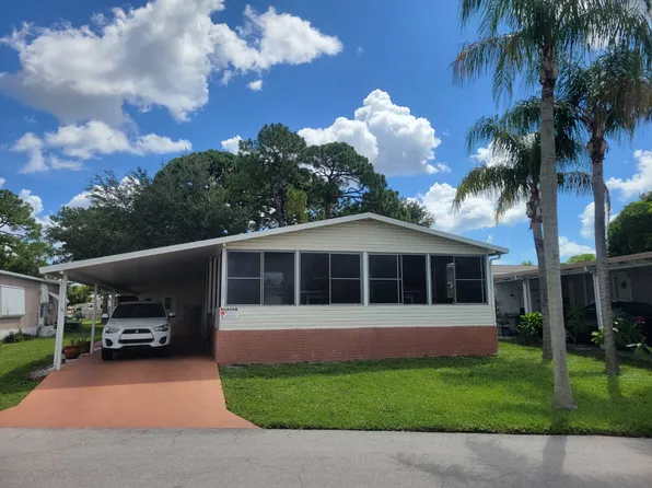 7241 42nd Way N #483, West Palm Beach, FL 33404