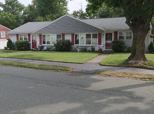 20-22 Victoria Ln, Stoneham, MA 02180