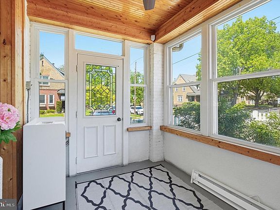 3rd image of 400 Geddes St