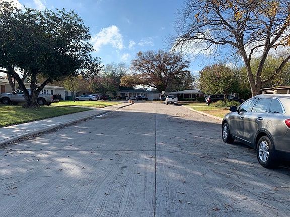 5th image of 5713 N Wells Cir