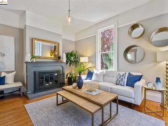 5th image of 1918 10th Ave