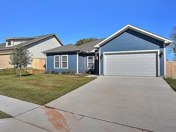 4th image of 3307 Sweetwater Way