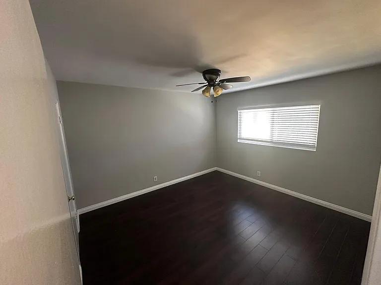 7521 Norton Ave #6 — Photo 13