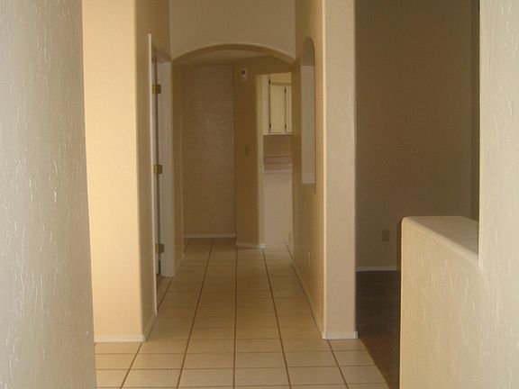 2nd image of 10231 N Fox Hunt Ln
