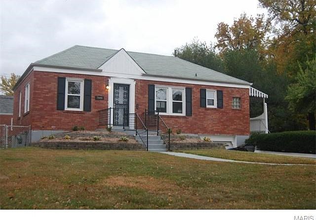 1st image of 7644 Lynn Ave