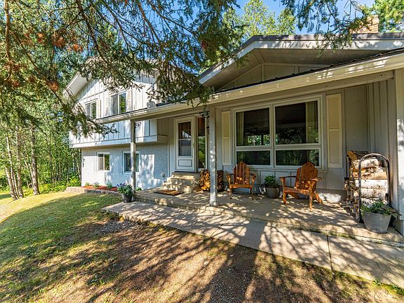 2nd image of 214 Cedar Ln